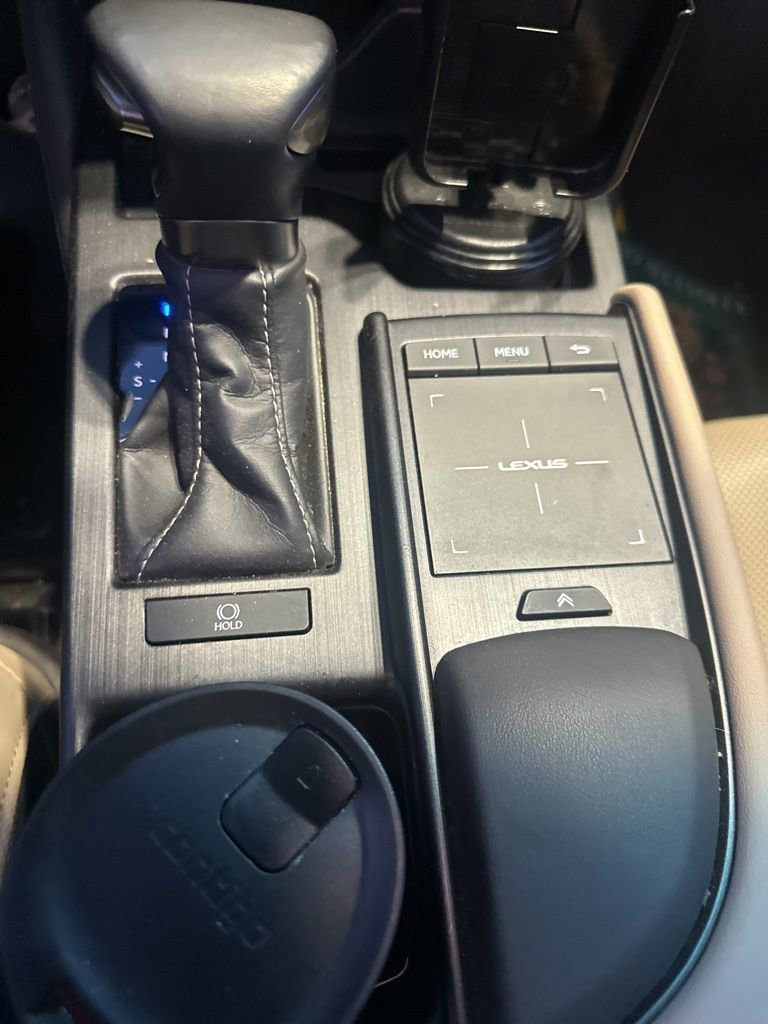 Used 2019 Lexus ES 350 image 3