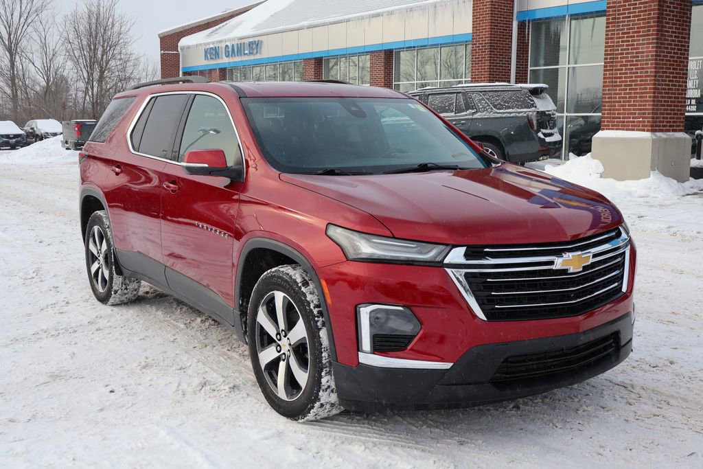 Used 2023 Chevrolet Traverse LT w/ LT Premium Package image 4
