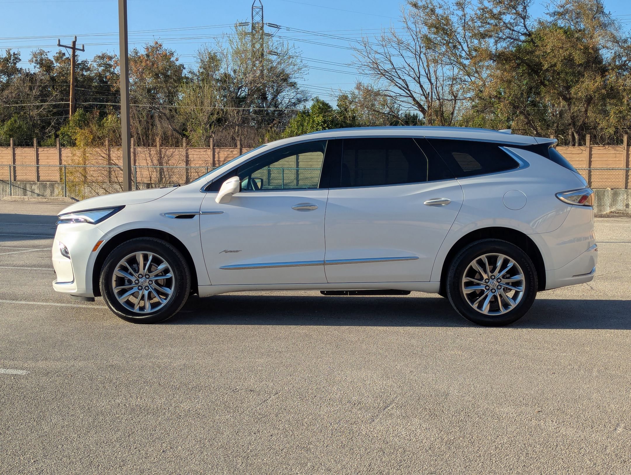 Used 2024 Buick Enclave Avenir w/ Avenir Technology Package FWD image 8