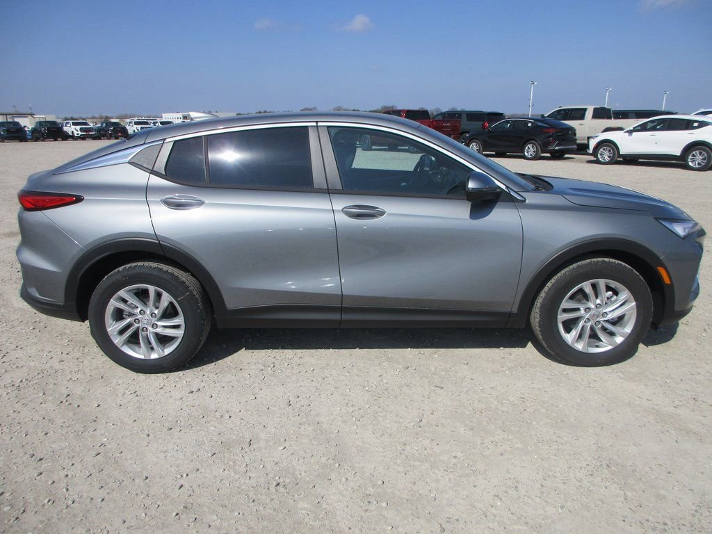 New 2026 Buick Envista Preferred image 3