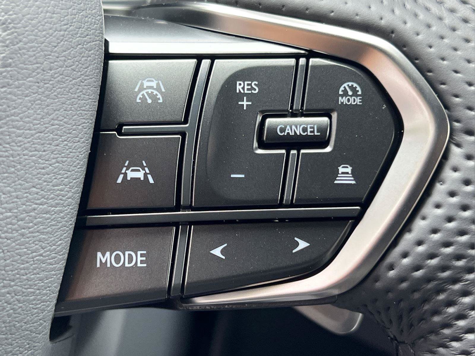 New 2026 Lexus TX 500h AWD image 17