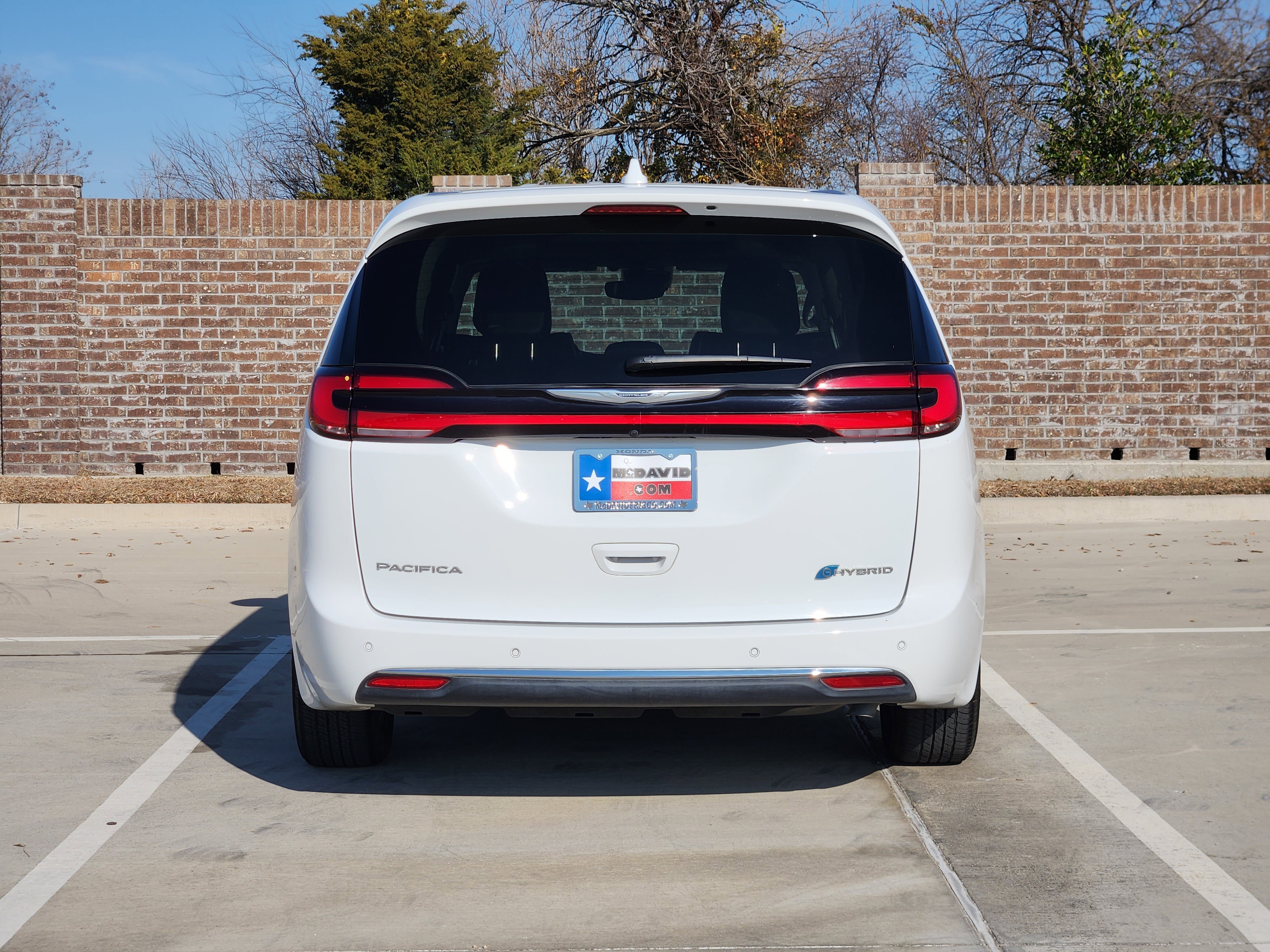 Used 2022 Chrysler Pacifica Limited image 7