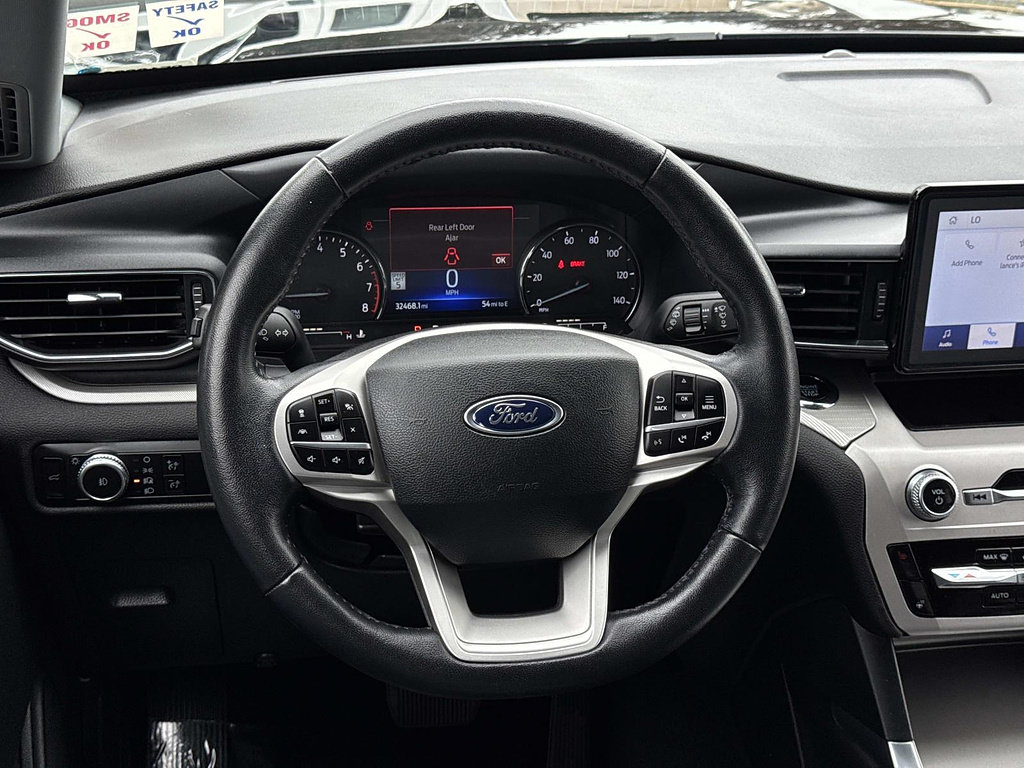 Certified 2023 Ford Explorer XLT w/ Equipment Group 202A AWD/4WD image 8
