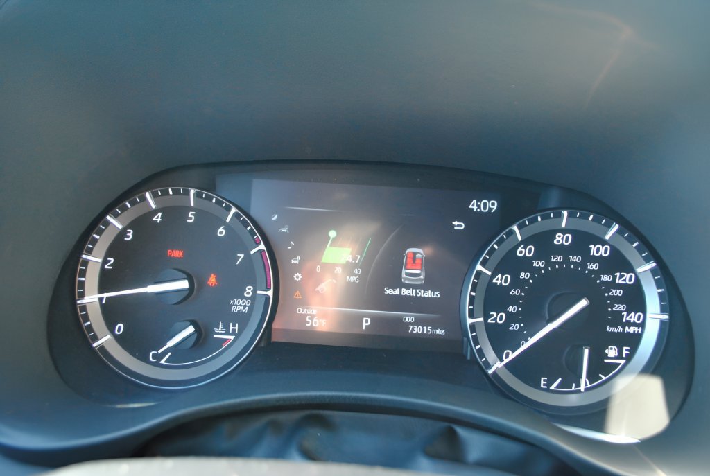 Certified 2021 Toyota Highlander Limited AWD/4WD image 12