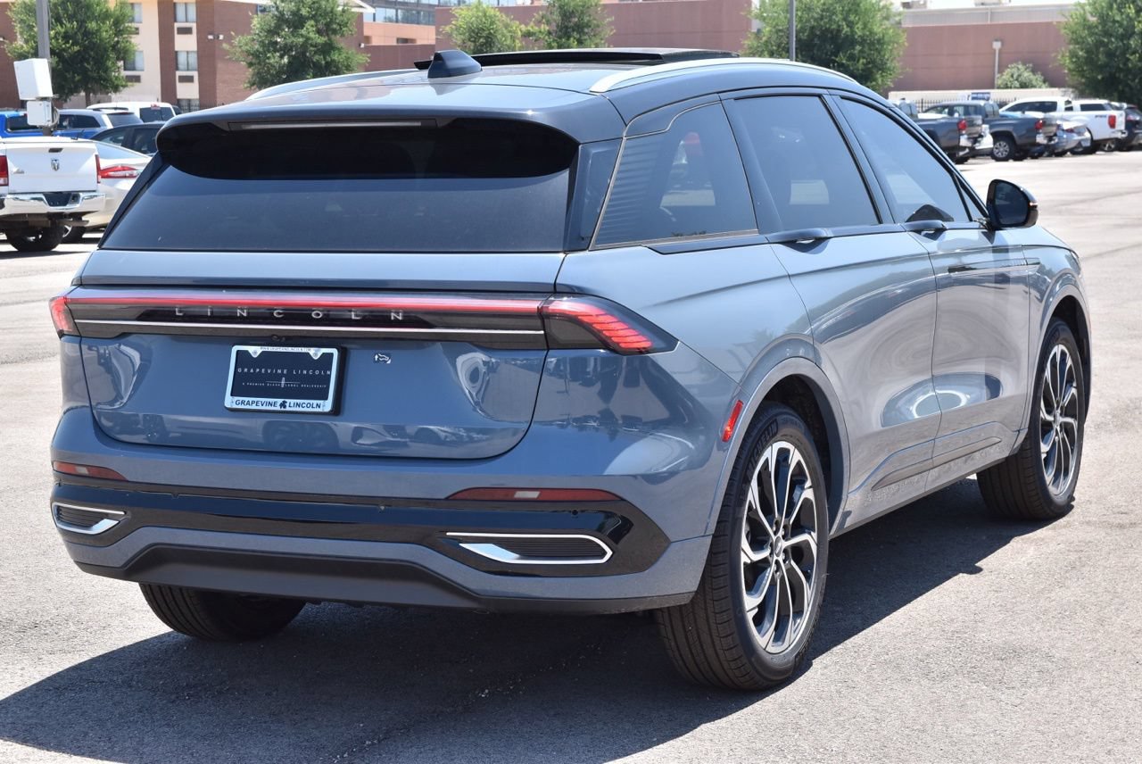 New 2026 Lincoln Nautilus Reserve AWD/4WD image 14