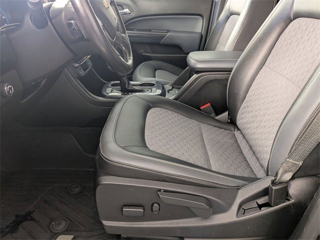 Used 2019 Chevrolet Colorado Z71 w/ Z71 Midnight Edition image 13