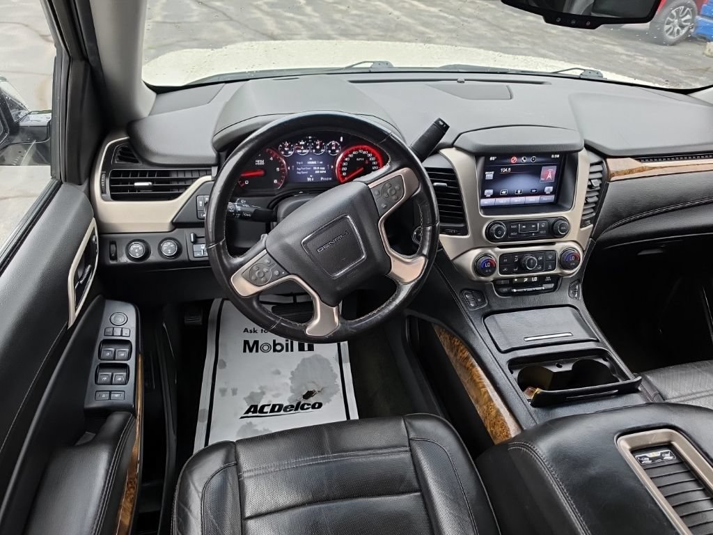 Used 2015 GMC Yukon XL Denali w/ Open Road Package AWD/4WD image 4