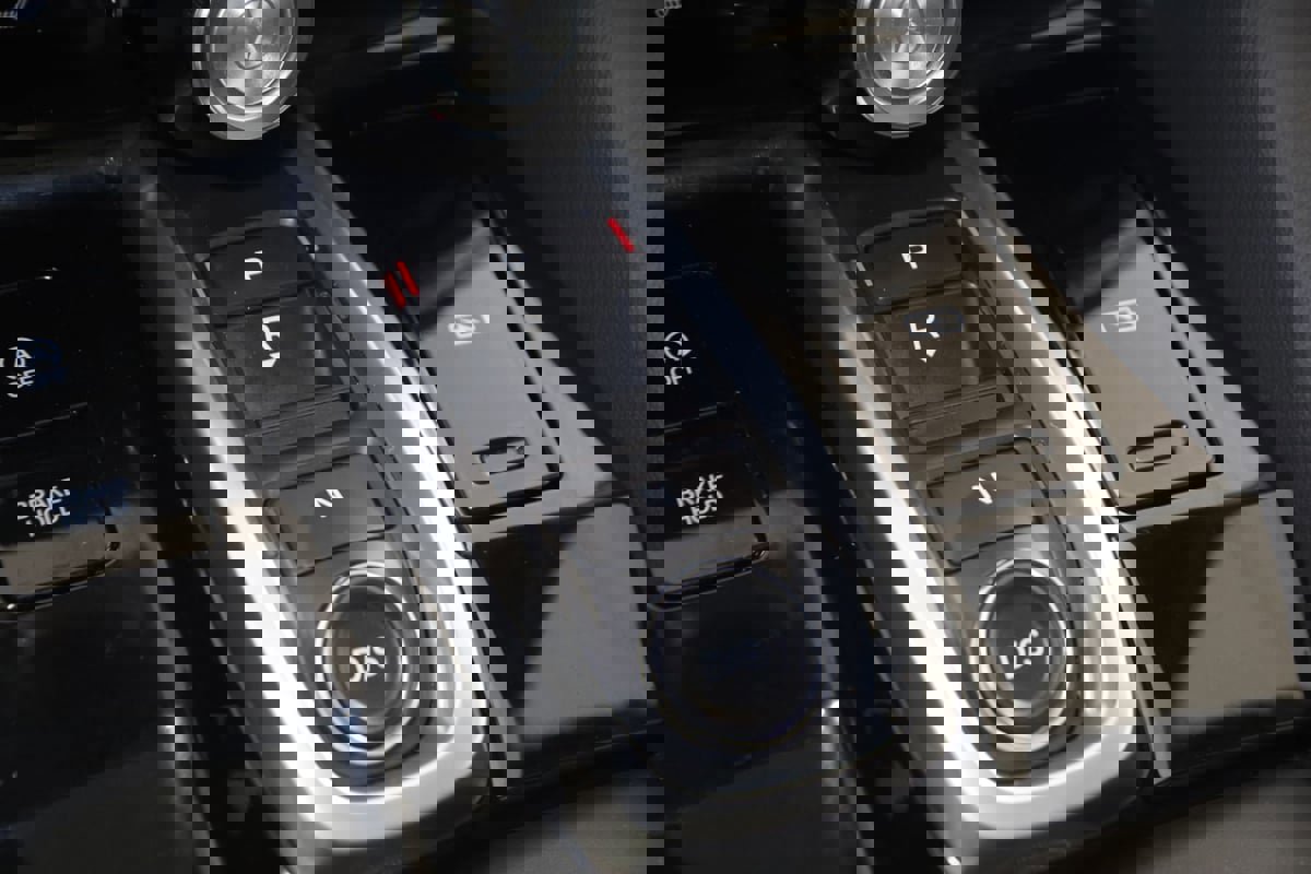 Used 2023 Acura MDX SH-AWD image 7