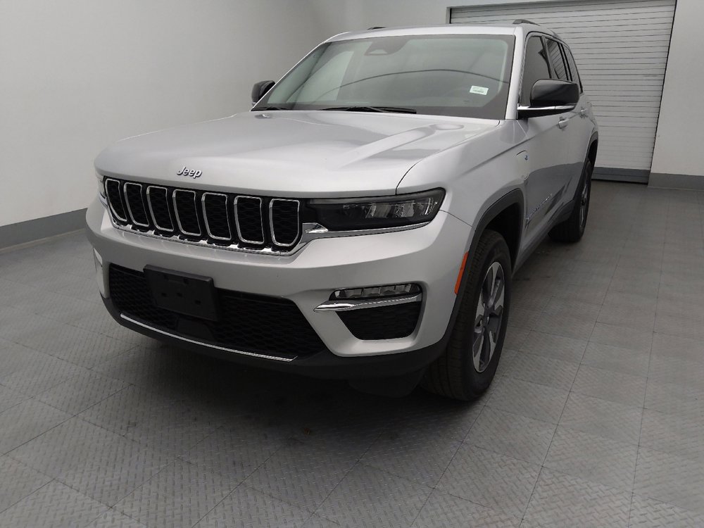 Used 2023 Jeep Grand Cherokee 4WD 4xe image 15