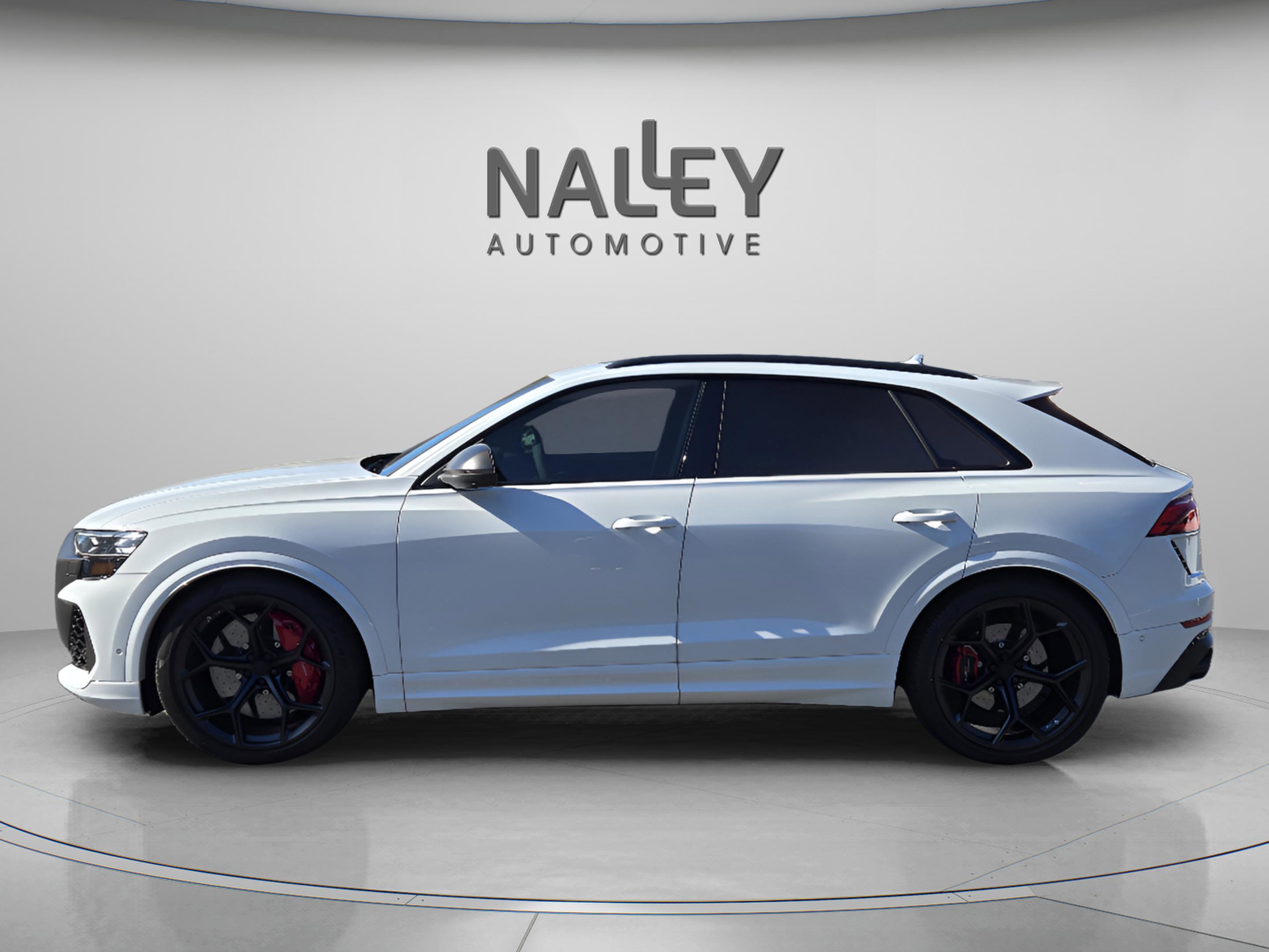 New 2026 Audi RS Q8 performance image 3