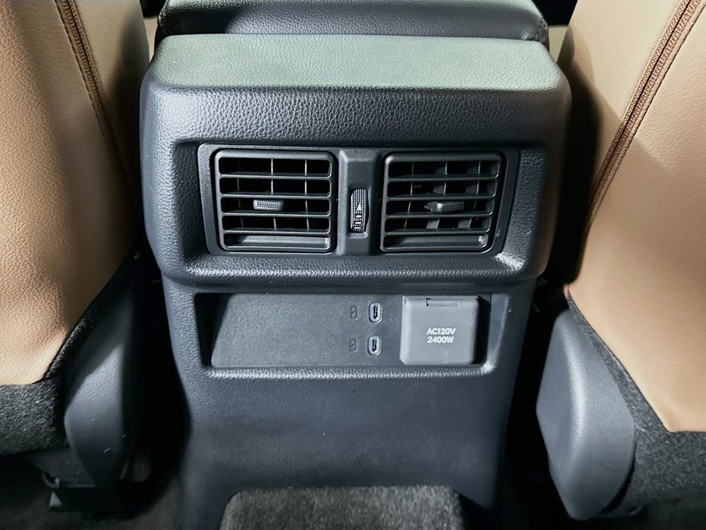 Used 2025 Toyota 4Runner Limited image 25
