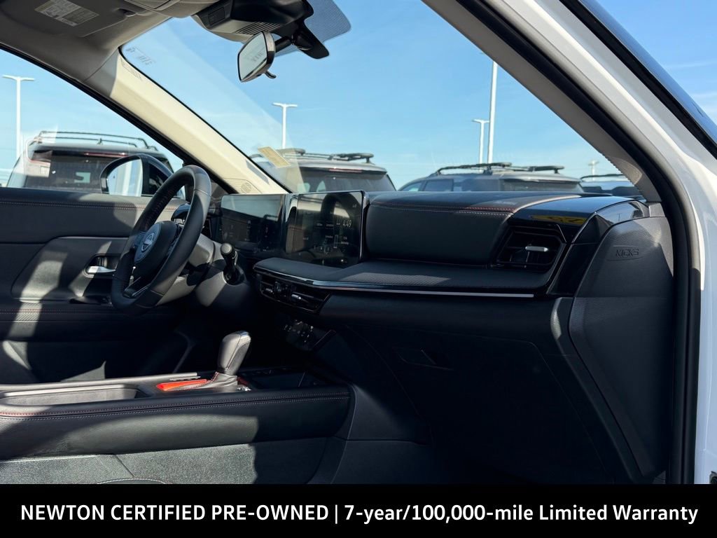 Used 2025 Nissan Kicks SR FWD image 21