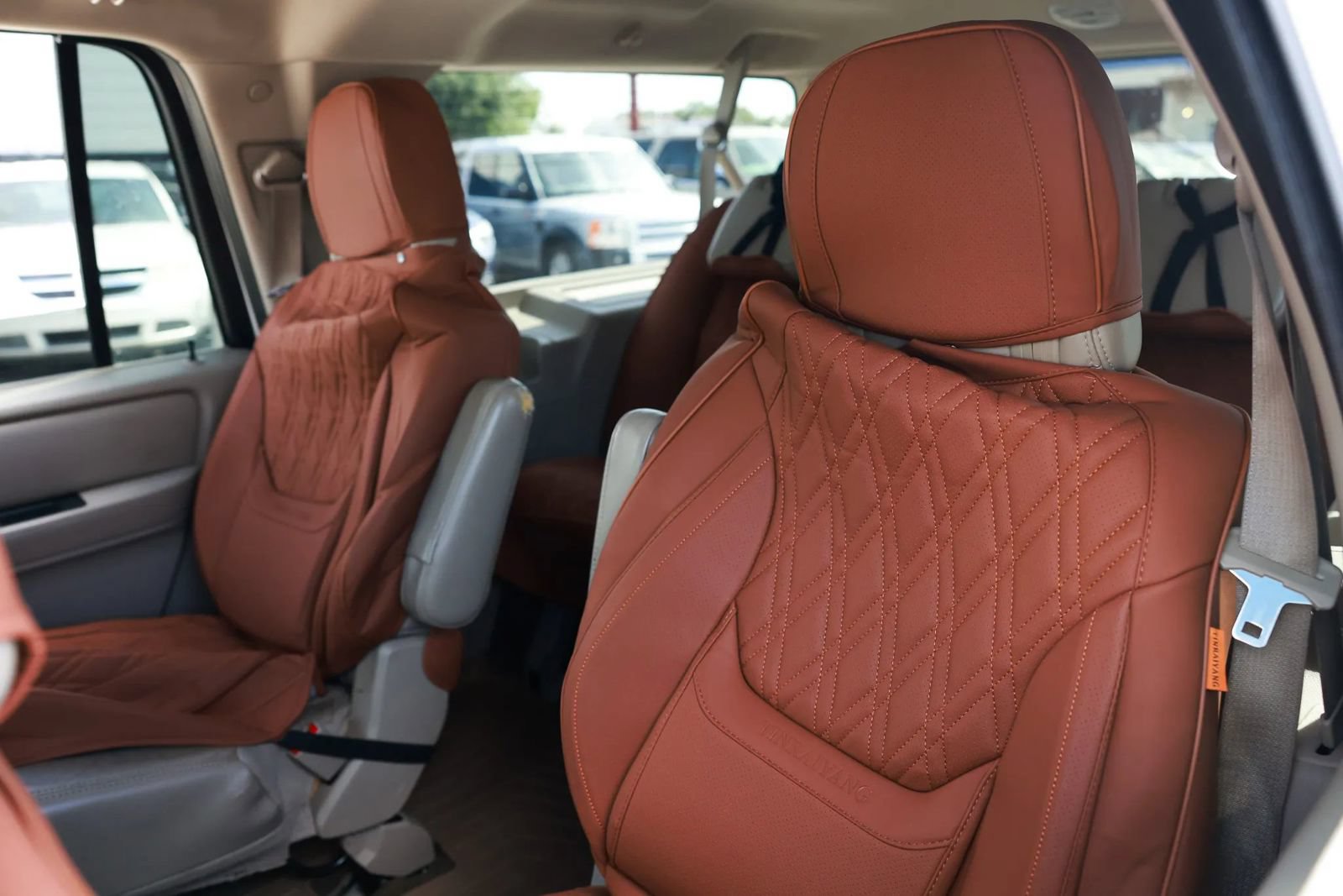 Used 2015 Lincoln Navigator L 2WD image 21