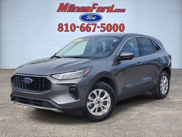 Used 2023 Ford Escape Active w/ Tech Pack #2 AWD/4WD image 1