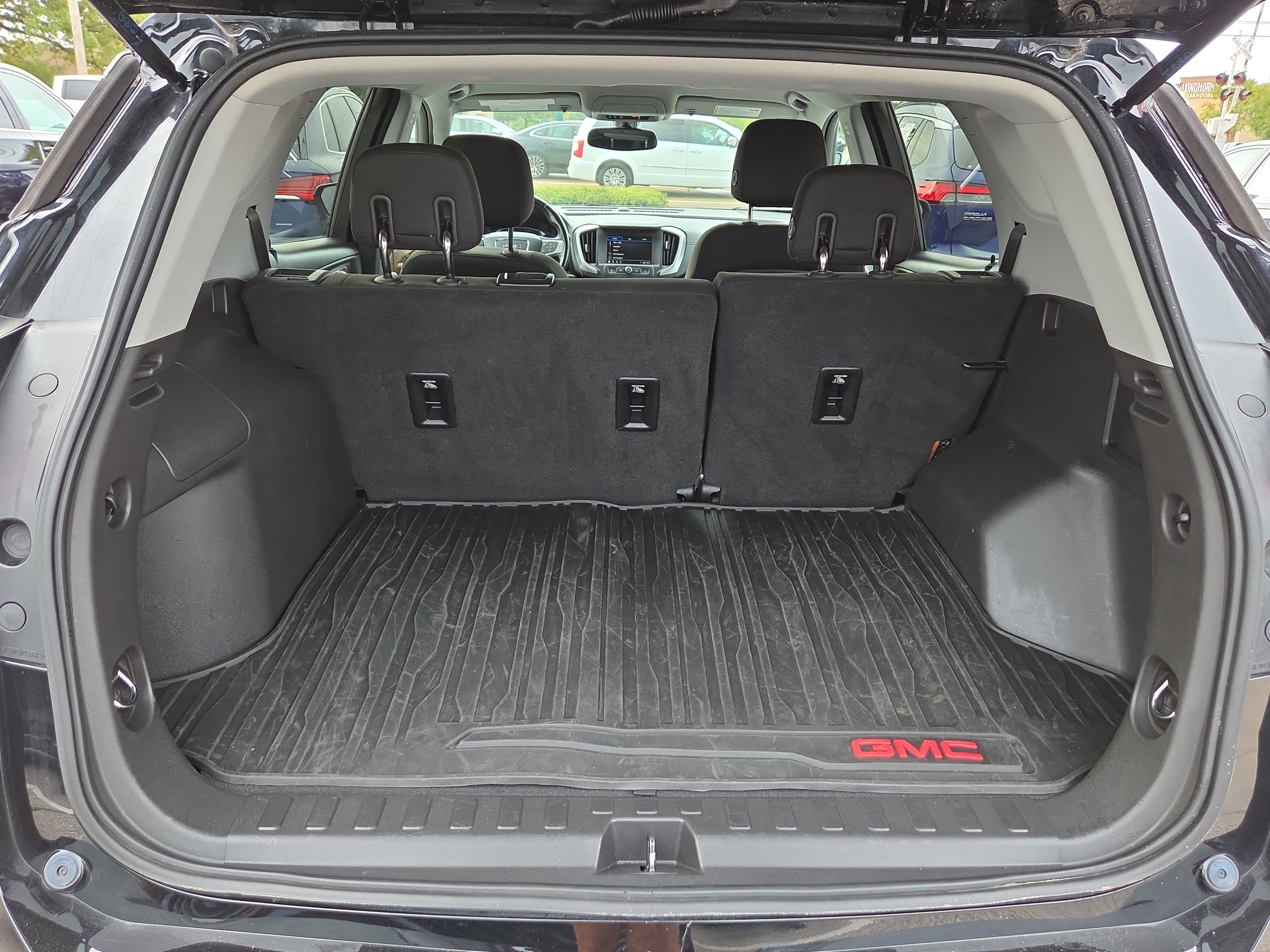 Used 2019 GMC Terrain SLE image 13