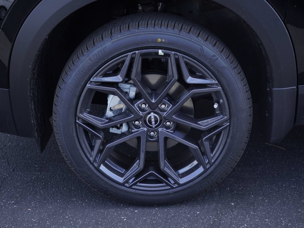 New 2026 Nissan Kicks SR FWD image 7