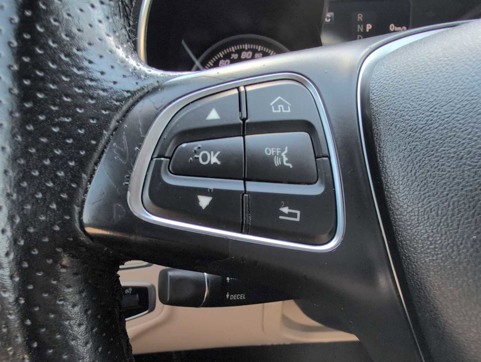 Used 2018 Mercedes-Benz C 300 4MATIC Sedan image 23