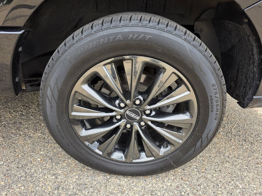 Used 2017 Lincoln Navigator L Select AWD/4WD image 44