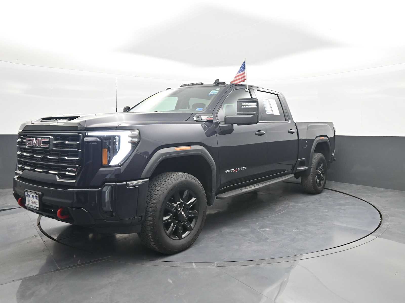 Used 2024 GMC Sierra 2500 AT4 w/ AT4 Premium Plus Package AWD/4WD image 4