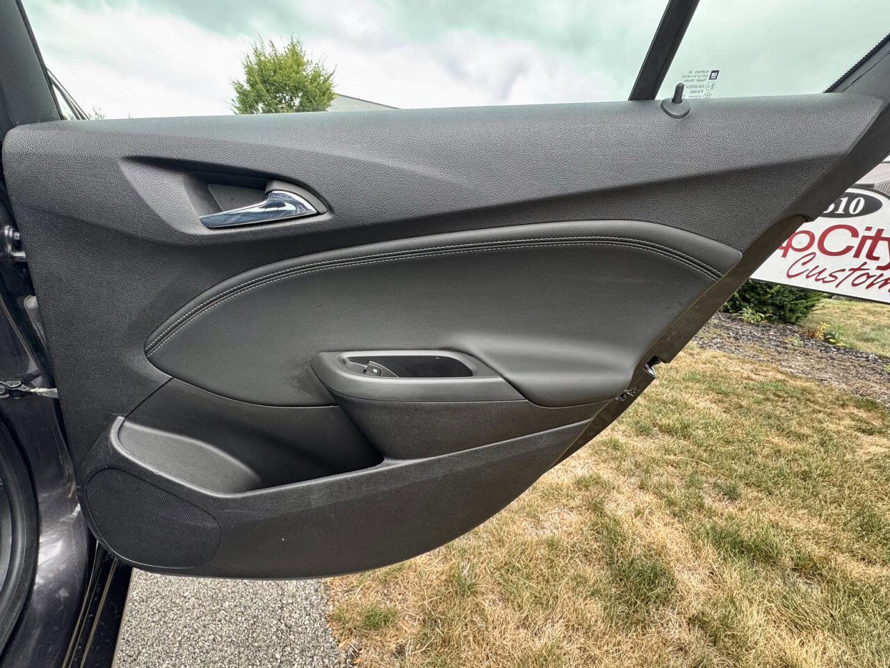 Used 2016 Chevrolet Cruze Premier w/ Enhanced Convenience Package image 28