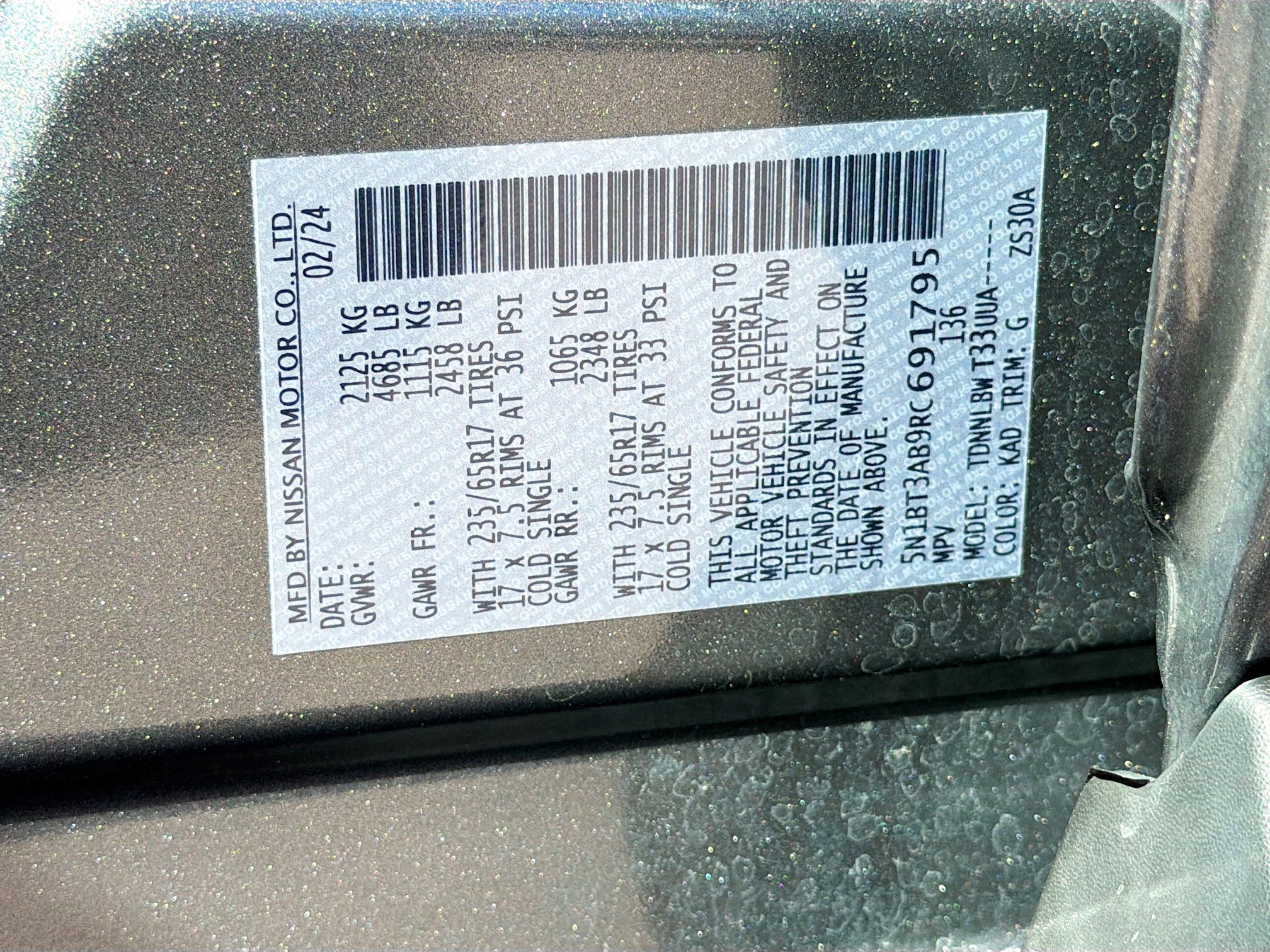 Used 2024 Nissan Rogue S image 40