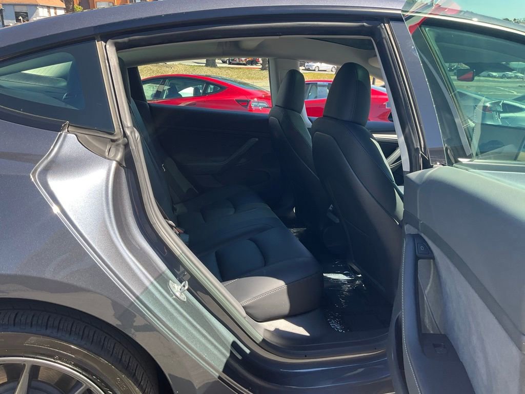 Used 2023 Tesla Model 3 Standard Range image 51