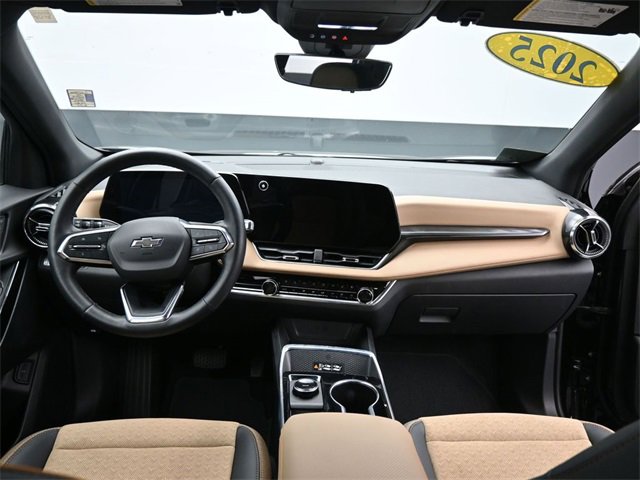 Used 2025 Chevrolet Equinox ACTIV w/ Safety and Technology Package image 18