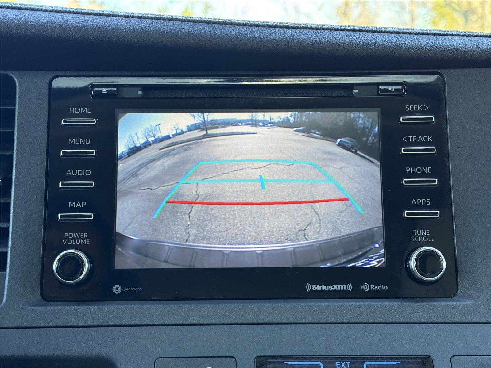 Used 2020 Toyota Sienna XLE FWD image 7