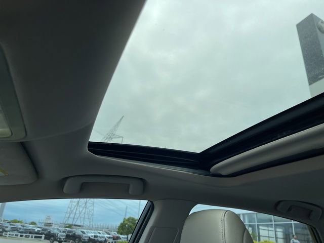 Used 2016 Toyota Avalon Touring image 13