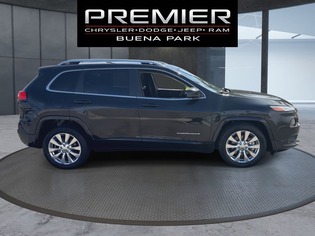 Used 2016 Jeep Cherokee Overland image 9