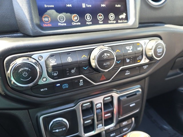 Used 2023 Jeep Wrangler Unlimited Sahara w/ Cold Weather Group image 27