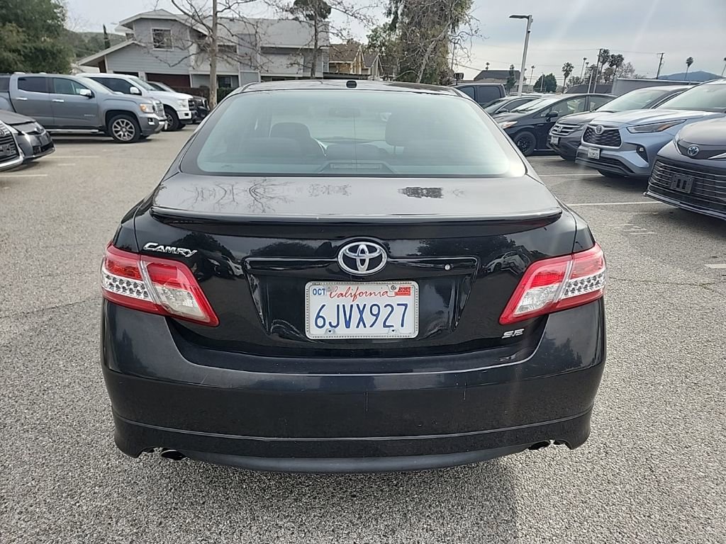 Used 2010 Toyota Camry SE image 4