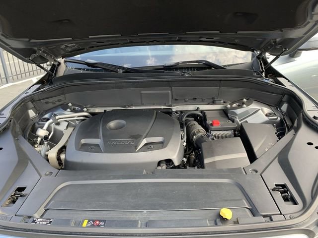 Used 2018 Volvo XC90 T6 Momentum w/ Convenience Package image 16
