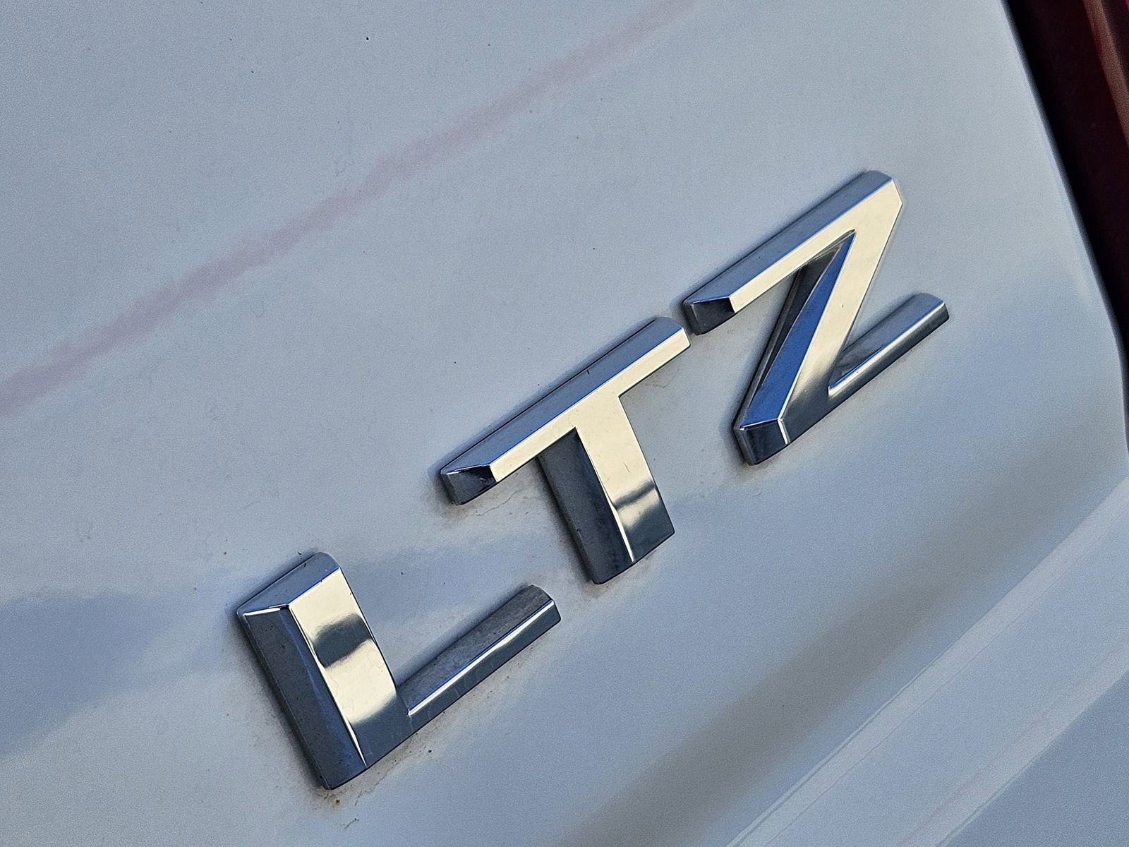 Certified 2025 Chevrolet Silverado 1500 LTZ image 15