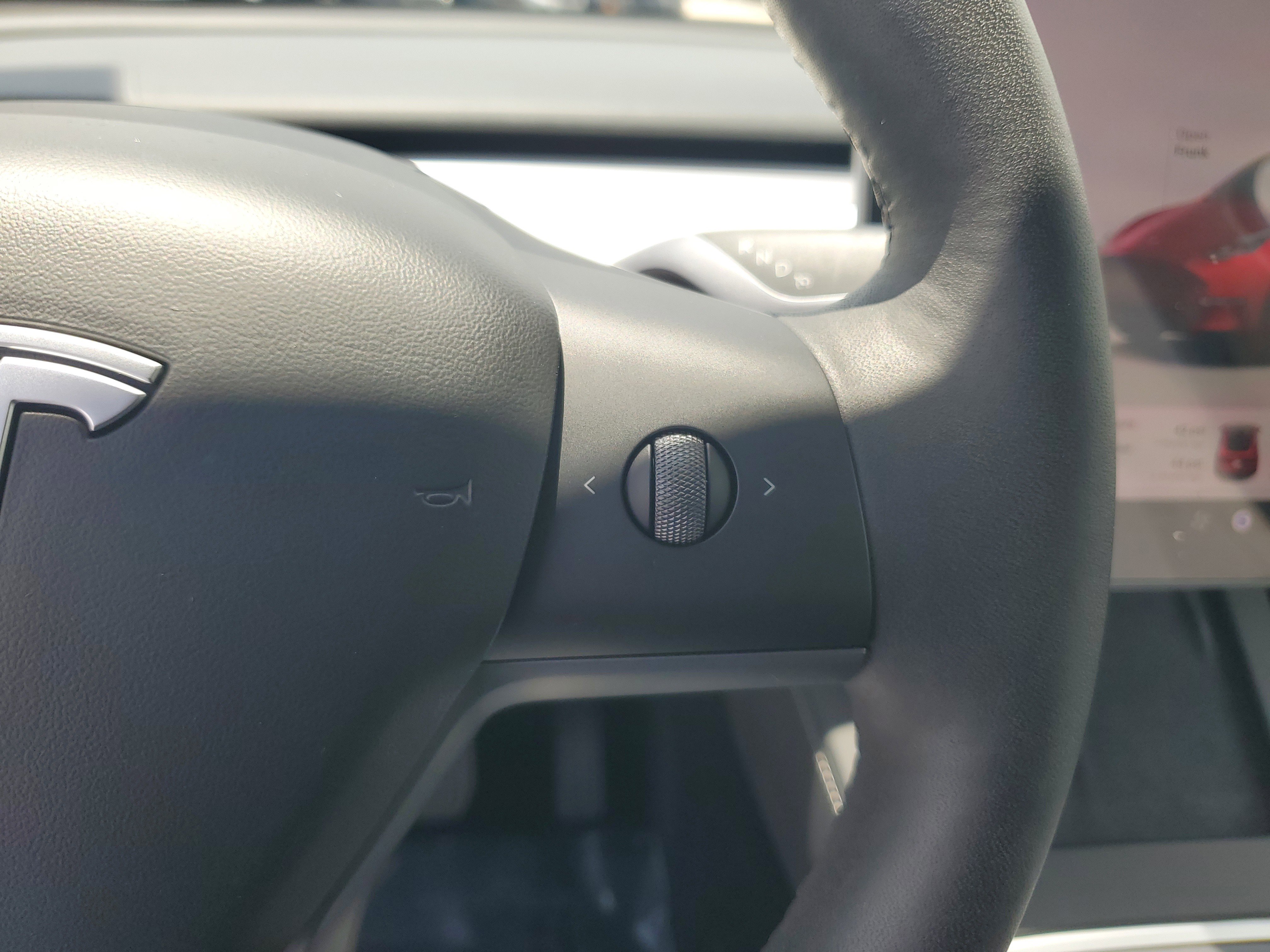 Used 2024 Tesla Model Y Long Range RWD image 23