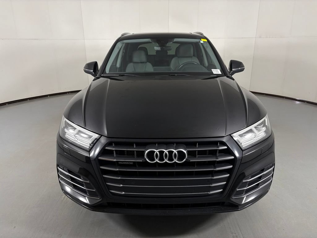 Used 2020 Audi Q5 e Premium Plus w/ Premium Plus Package AWD/4WD image 3