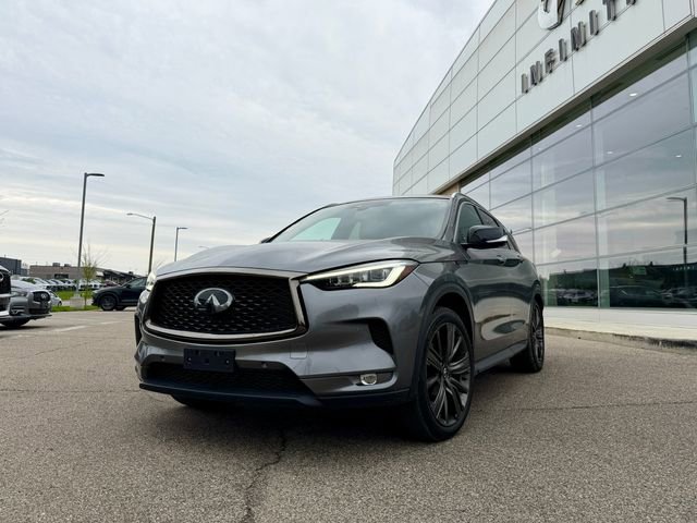Used 2020 INFINITI QX50 Essential w/ Edition 30 Package AWD/4WD image 2
