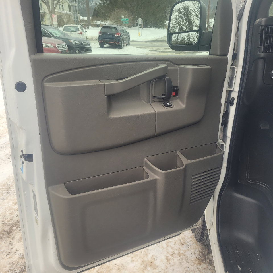 Used 2016 Chevrolet Express 3500 LT w/ LT Preferred Equipment Group image 11