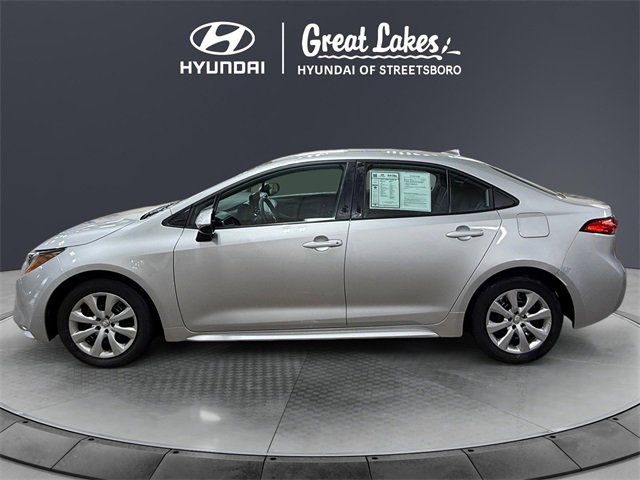 Used 2024 Toyota Corolla LE image 2