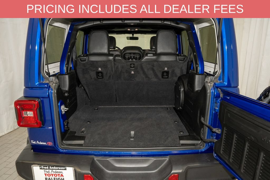 Used 2019 Jeep Wrangler Unlimited Sahara AWD/4WD image 5