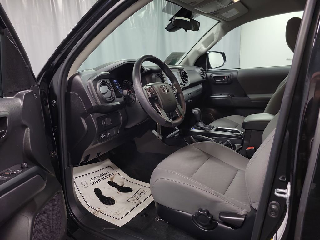Used 2022 Toyota Tacoma SR image 12
