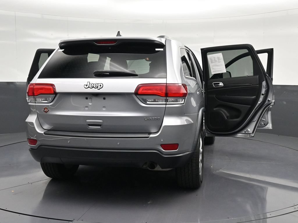 Used 2021 Jeep Grand Cherokee Laredo RWD image 31