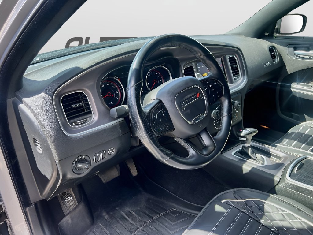 Used 2022 Dodge Charger R/T RWD image 9