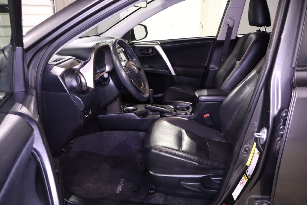 Used 2014 Toyota RAV4 LE FWD image 26