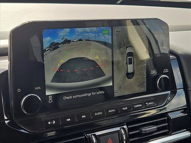 Used 2025 Nissan Pathfinder SL image 13