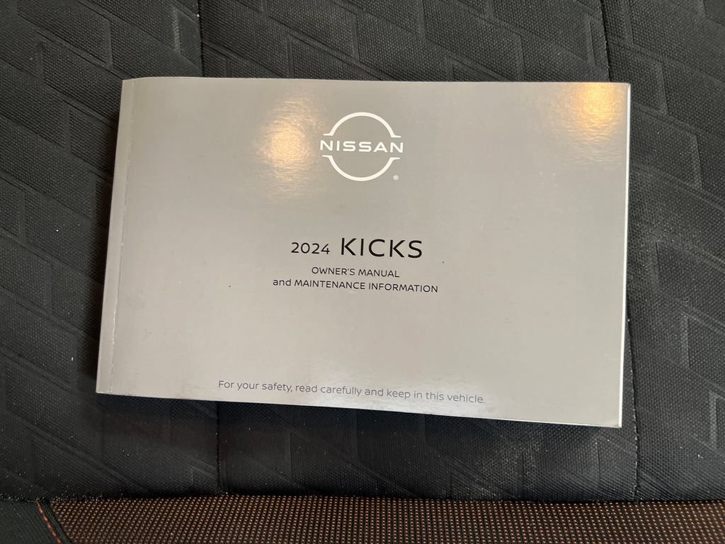 Used 2024 Nissan Kicks SR FWD image 28