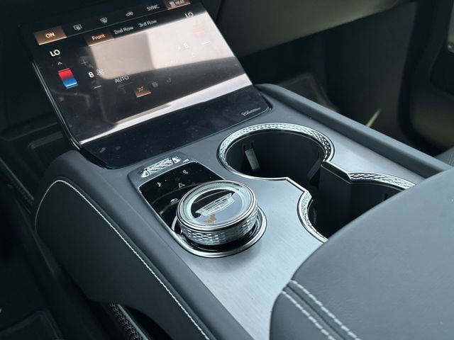 New 2026 Cadillac Vistiq Premium Luxury AWD/4WD image 22