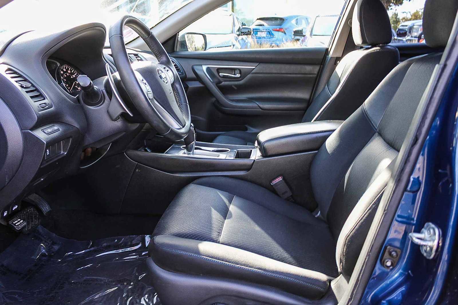 Used 2018 Nissan Altima 2.5 SR FWD image 16