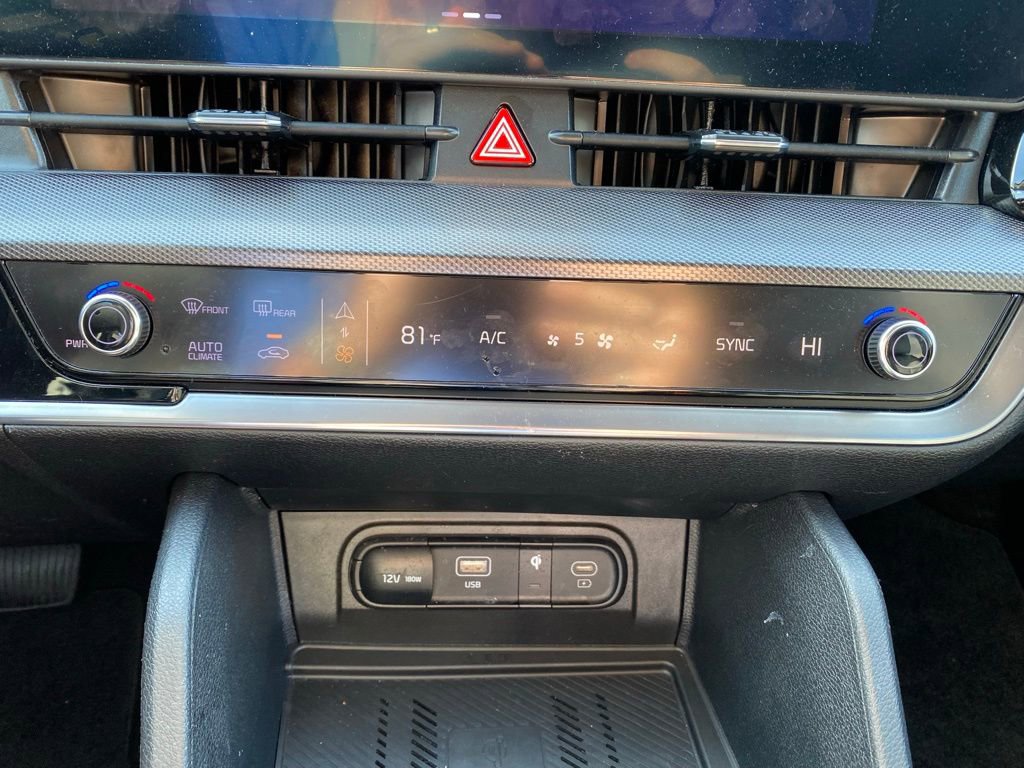 New 2025 Kia Sportage SX image 22