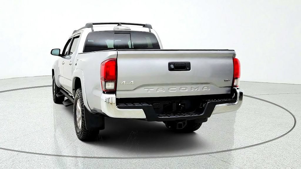 Used 2019 Toyota Tacoma SR5 AWD/4WD image 6